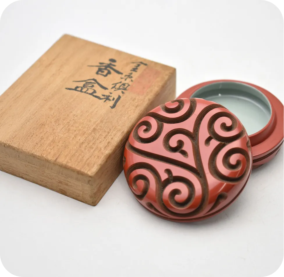 錫茶托