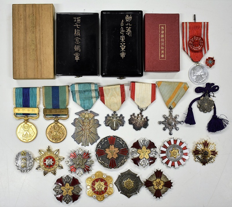 旧日本軍の瑞宝章 勲章 徽章 記念章 従軍記章 軍服など 五宝堂 | 勲章